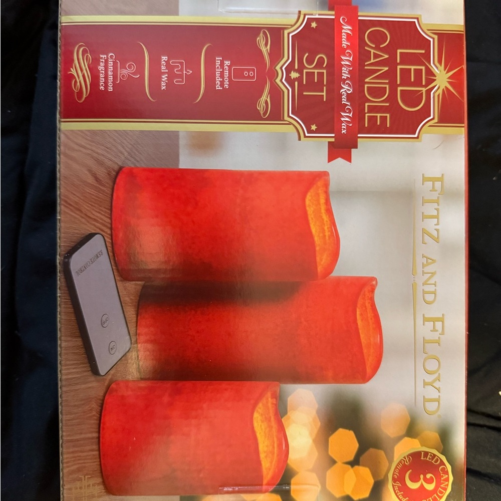 Fitz and Floyd Cinnamon Scented Red LED Candles